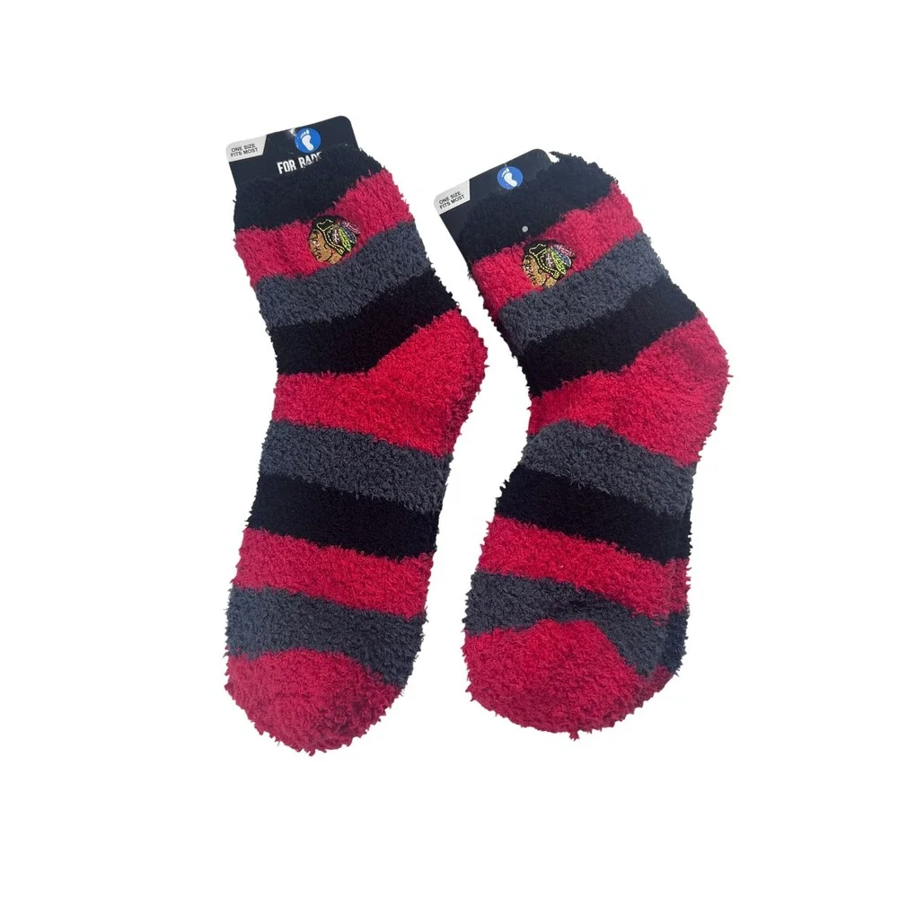2 Pairs For Bare Feet Chicago Blackhawks Rainbow Stripe Cozy Fuzzy Socks NHL NEW